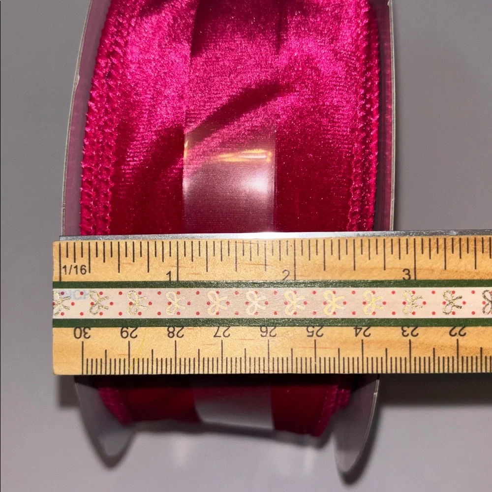 Velvet Ribbon in Deep Fuchsia 80ft Hot Pink Velvet Wire Ribbon 2 1/2”x80ft NEW
